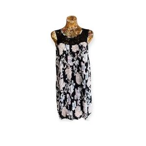She + Sky dress tunic  sleeveless floral lace pleated silk blend